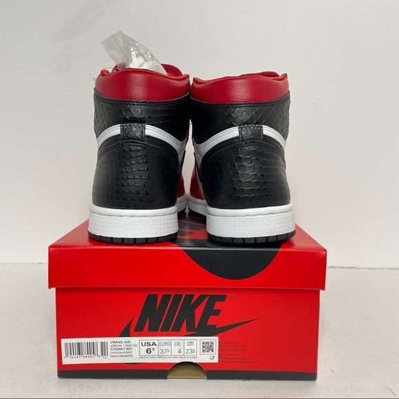Nike Air Jordan 1 Retro High OG “Satin Snake” NEW - Picture 4 of 4